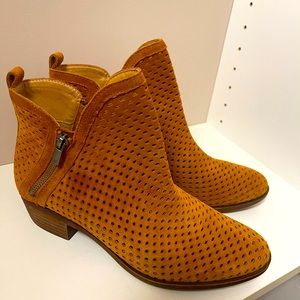 Lucky Brand shoes 9.5usa